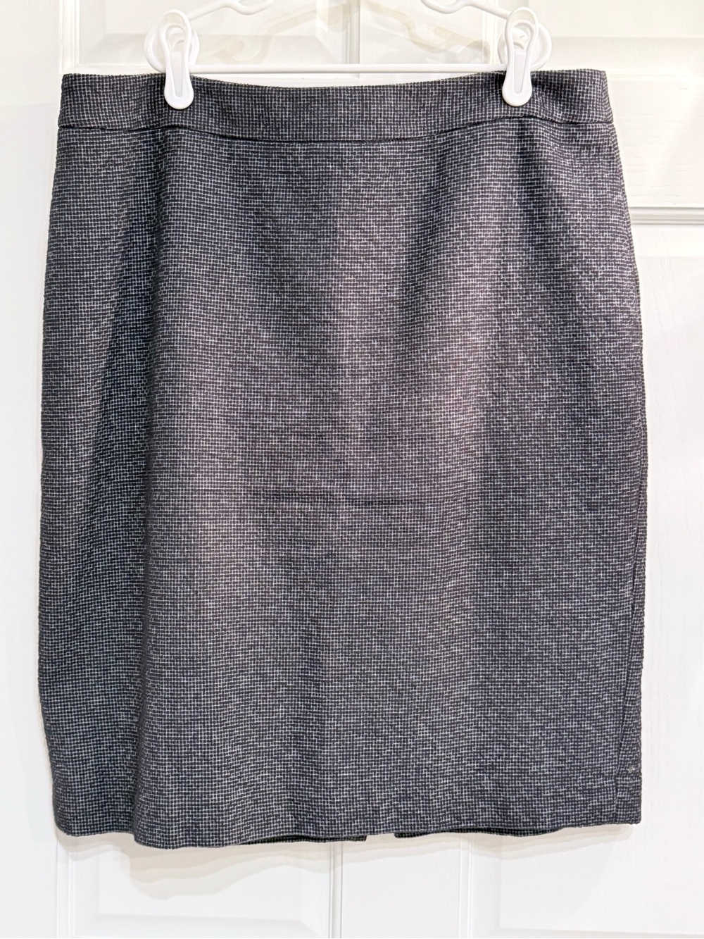 Ann Taylor | Petite Textured Pencil Skirt Black Gray 12P